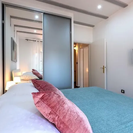 Lory Blue Villa