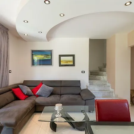 Villa Lory Blue